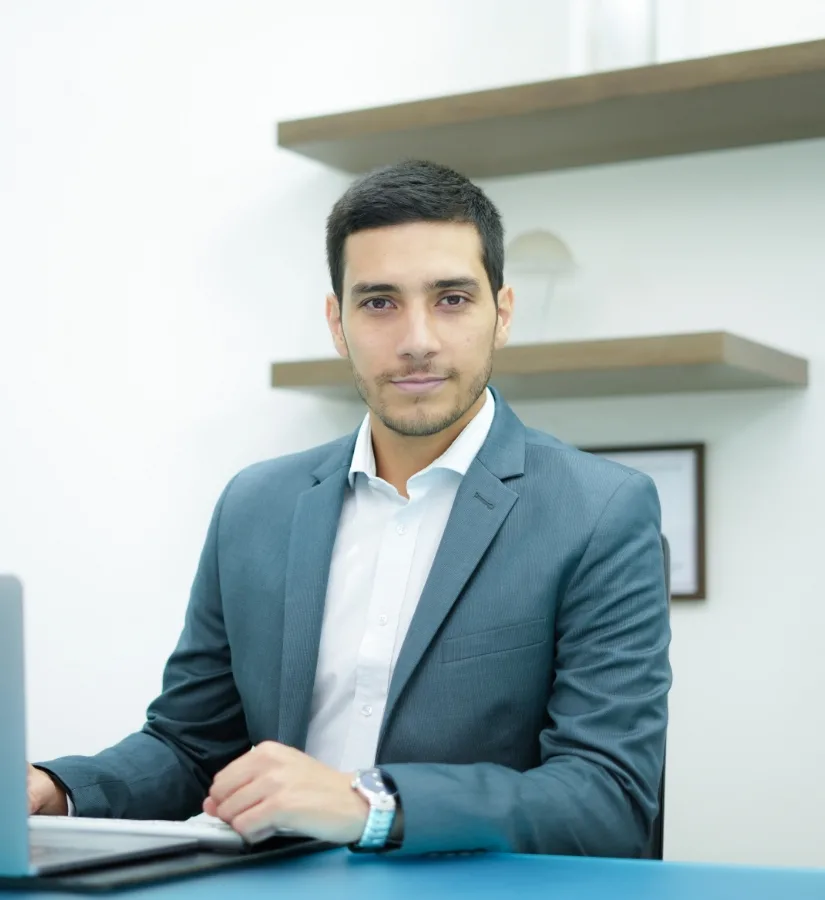 Dr. Manuel Aljure, plastic surgeon in Bogotá, Colombia